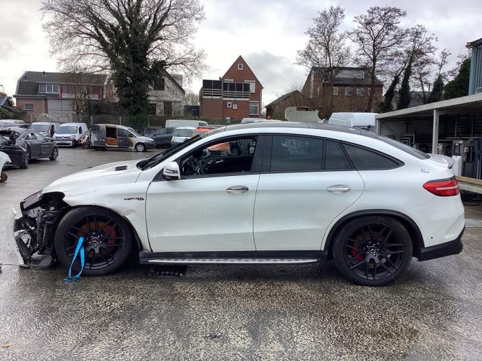 Mercedes GLE AMG Coupe 5.5 63 S AMG V8 biturbo 32V 4-Matic Sloopvoertuig (2015, Wit)