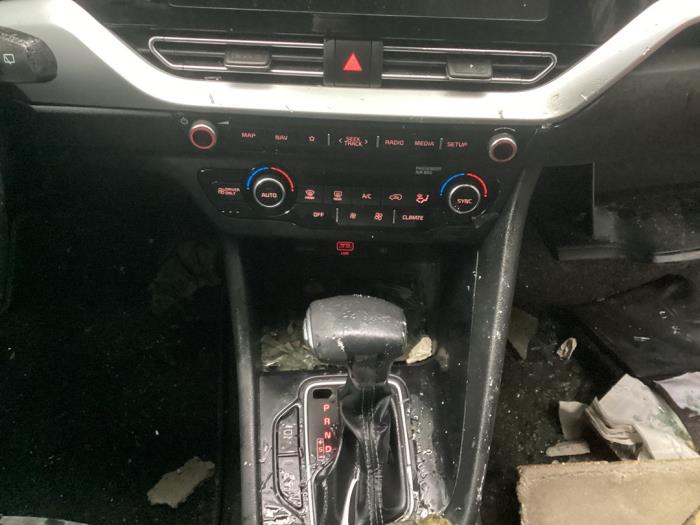 Kia Niro I 1.6 GDI Hybrid Sloopvoertuig (2021, Zwart)