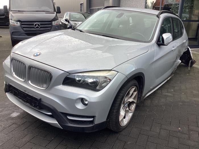 BMW X1 xDrive 18d 2.0 16V Sloopvoertuig (2013, Staal, Metallic, Zilver)