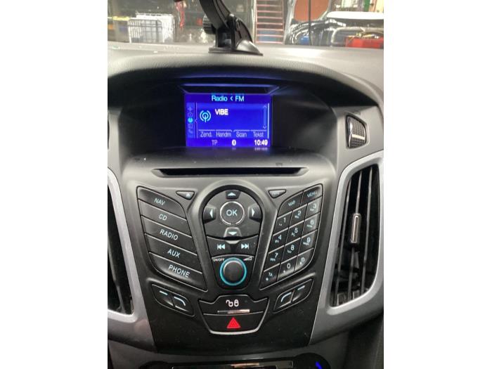 Ford Focus 3 Wagon 1.6 Ti-VCT 16V 125 Sloopvoertuig (2012, Zwart)