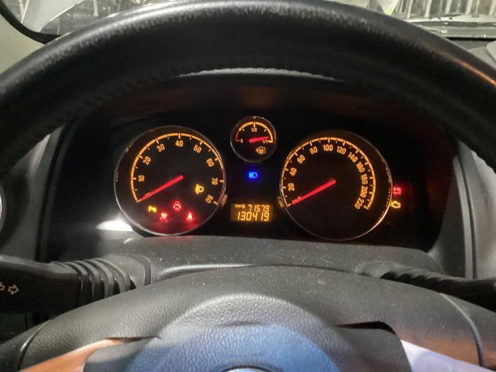 Opel Antara 2.4 16V 4x2 Sloopvoertuig (2012, Grijs)