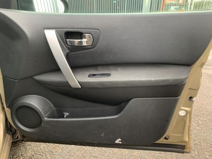 Nissan Qashqai 2.0 16V Sloopvoertuig (2008, Beige)