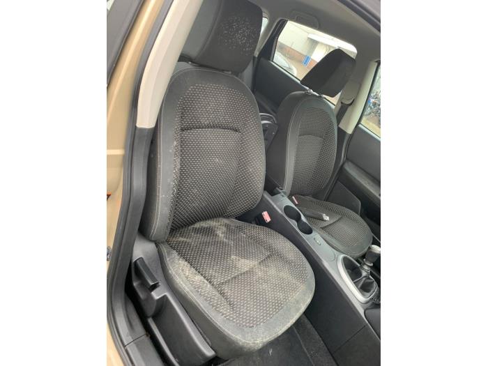 Nissan Qashqai 2.0 16V Sloopvoertuig (2008, Beige)