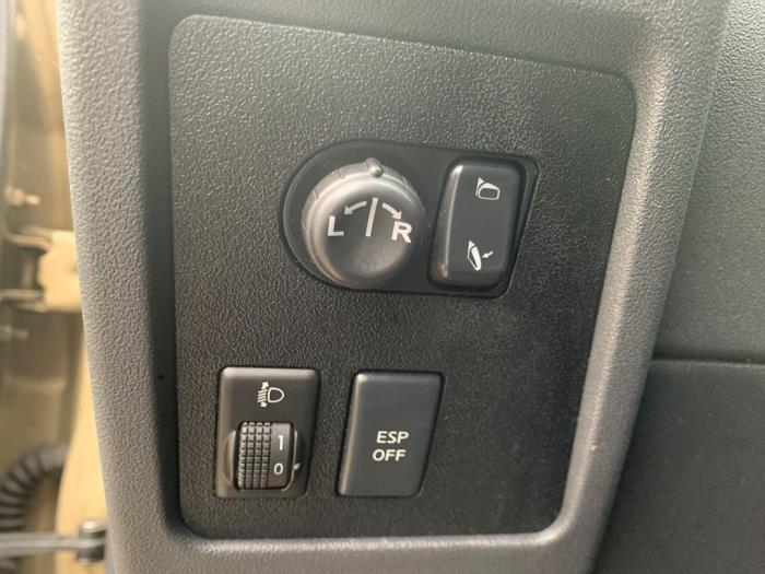 Nissan Qashqai 2.0 16V Sloopvoertuig (2008, Beige)