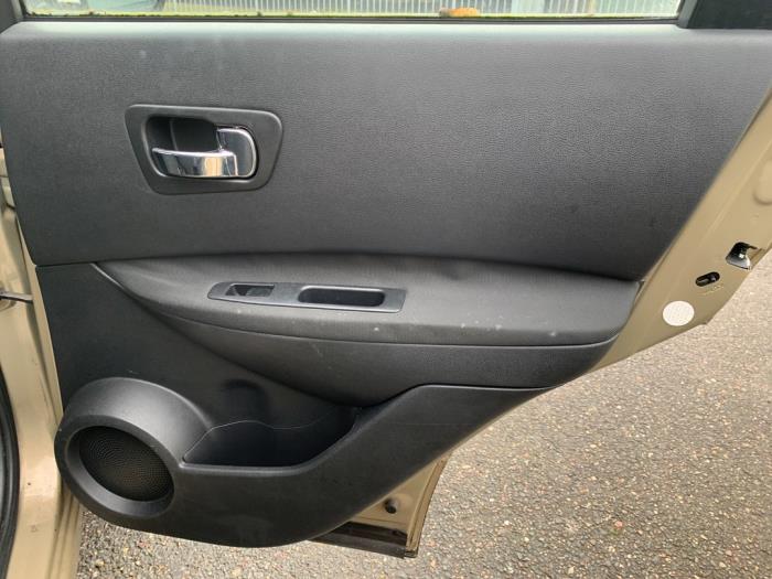 Nissan Qashqai 2.0 16V Sloopvoertuig (2008, Beige)