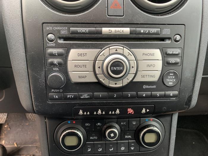 Nissan Qashqai 2.0 16V Sloopvoertuig (2008, Beige)