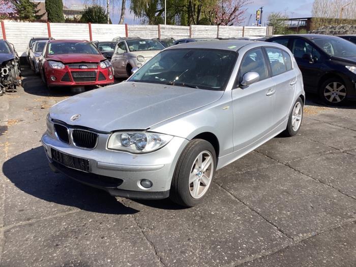 BMW 1 serie 118i 16V Sloopvoertuig (2005, Grijs)