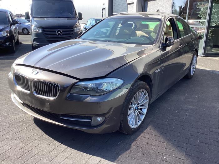 BMW 5 serie 530i 24V Sloopvoertuig (2010, Bruin)