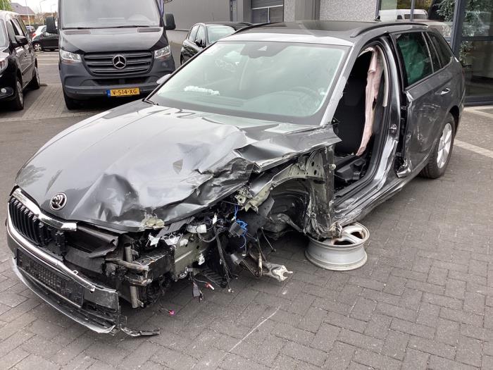 Skoda Octavia Combi 1.0 TSI e-TEC 12V Sloopvoertuig (2024, Grijs)