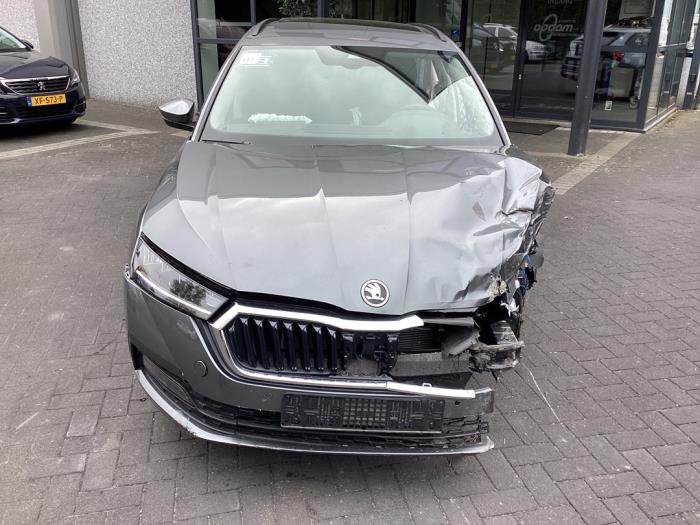 Skoda Octavia Combi 1.0 TSI e-TEC 12V Sloopvoertuig (2024, Grijs)