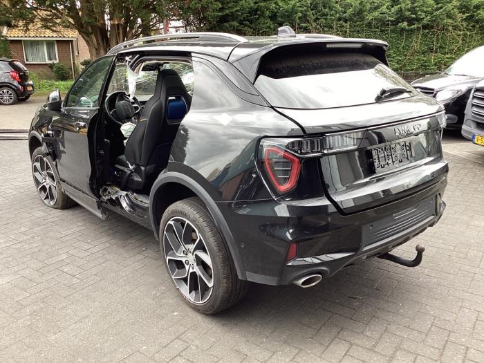 Lynk & Co 01 1.5 PHEV Sloopvoertuig (2022, Zwart)