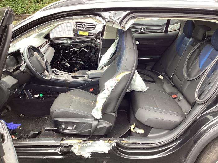 Lynk & Co 01 1.5 PHEV Sloopvoertuig (2022, Zwart)