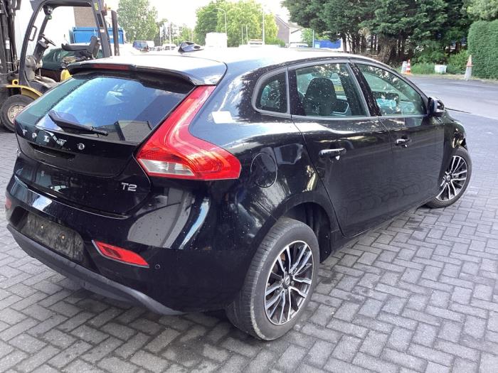 Volvo V40 1.5 T2 16V Geartronic Sloopvoertuig (2016, Zwart)