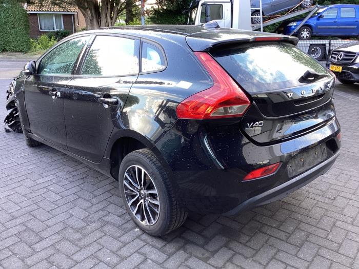 Volvo V40 1.5 T2 16V Geartronic Sloopvoertuig (2016, Zwart)