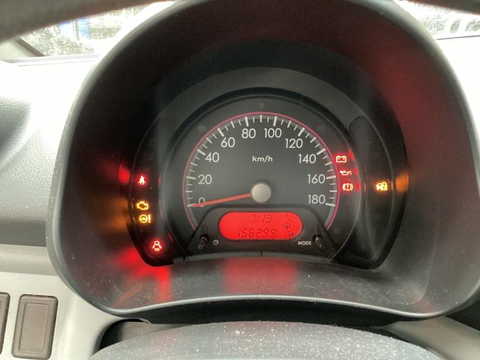 Nissan Pixo 1.0 12V Sloopvoertuig (2010, Grijs)