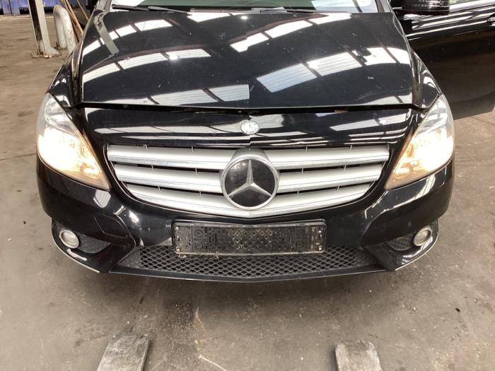 Mercedes B 1.6 B-180 BlueEFFICIENCY Turbo 16V Sloopvoertuig (2012, Zwart)