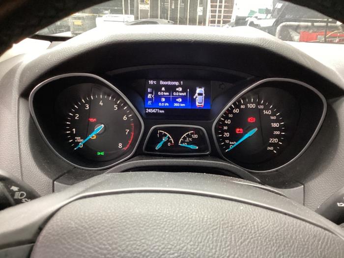 Ford Focus 3 Wagon 1.0 Ti-VCT EcoBoost 12V 100 Sloopvoertuig (2016, Zwart)