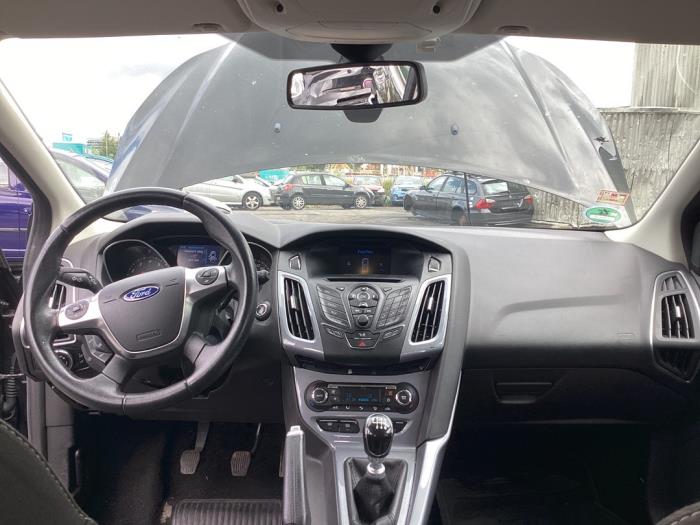 Ford Focus 3 Wagon 1.0 Ti-VCT EcoBoost 12V 125 Sloopvoertuig (2015, Zwart)