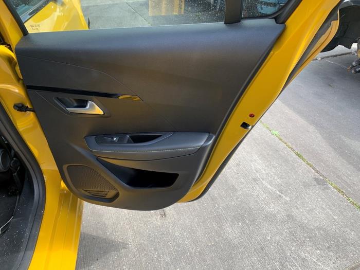 Peugeot 208 II 1.2 Vti 12V PureTech 100 Sloopvoertuig (2020, Geel)