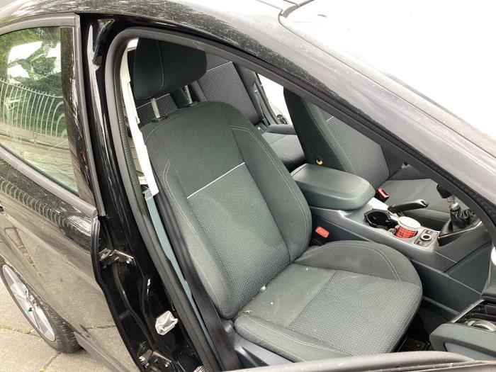 Ford C-Max 1.0 Ti-VCT EcoBoost 12V 100 Sloopvoertuig (2014, Zwart)