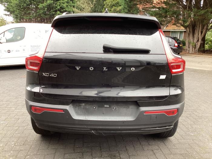 Volvo XC40 1.5 T5 Plug-in Hybrid 16V Sloopvoertuig (2020, Zwart)