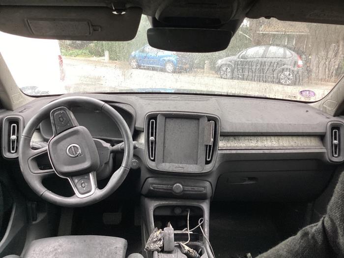 Volvo XC40 1.5 T5 Plug-in Hybrid 16V Sloopvoertuig (2020, Zwart)