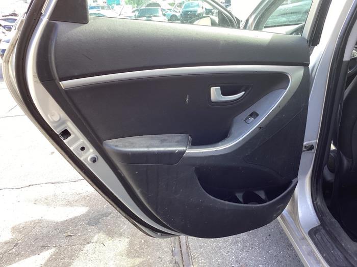 Hyundai i30 1.6 CRDi Blue Drive 16V VGT Sloopvoertuig (2012, Grijs)