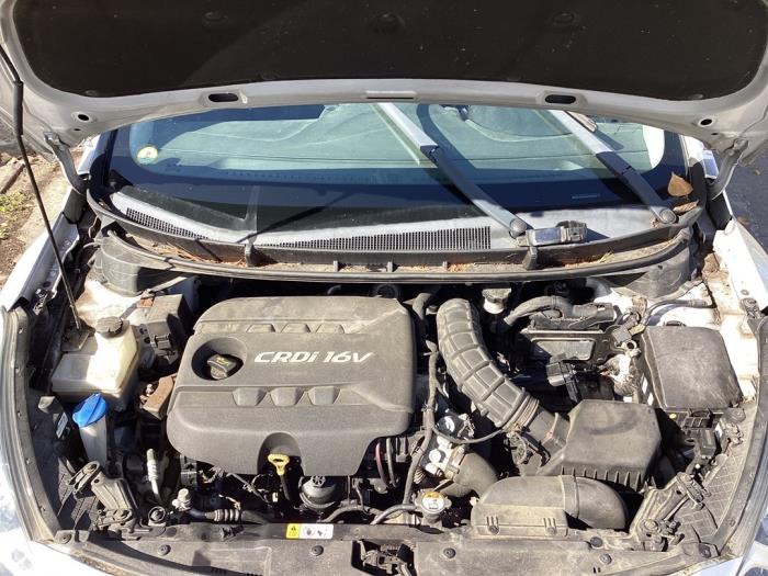 Hyundai i30 1.6 CRDi Blue Drive 16V VGT Sloopvoertuig (2012, Grijs)