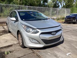 Hyundai i30 1.6 CRDi Blue Drive 16V VGT  (Sloop)