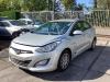 Hyundai i30 1.6 CRDi Blue Drive 16V VGT Sloopvoertuig (2012, Grijs)