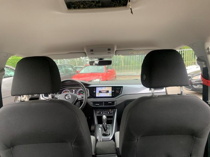 Volkswagen Polo VI 1.0 TSI 12V Sloopvoertuig (2017, Zwart)