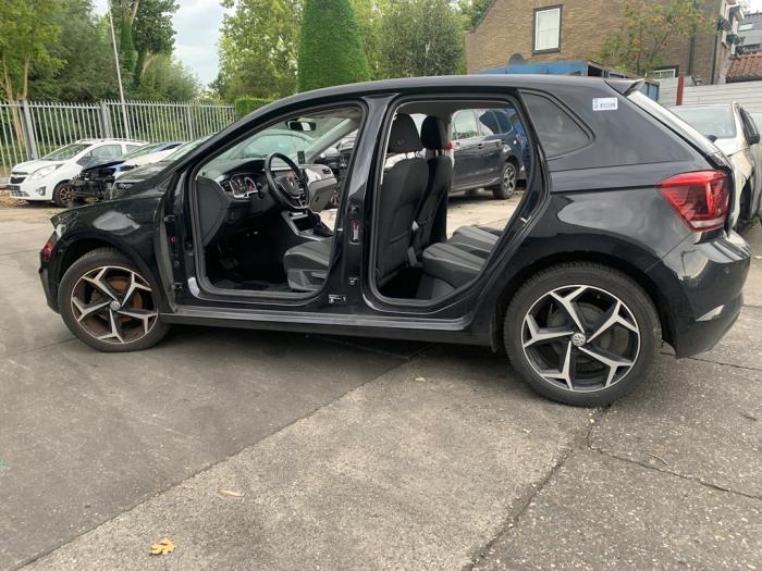 Volkswagen Polo VI 1.0 TSI 12V Sloopvoertuig (2017, Zwart)