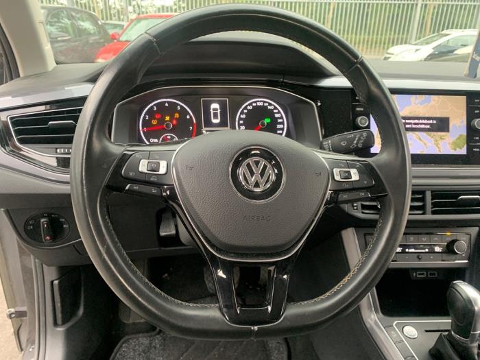 Volkswagen Polo VI 1.0 TSI 12V Sloopvoertuig (2017, Zwart)