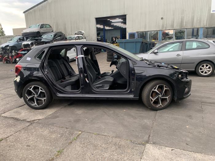 Volkswagen Polo VI 1.0 TSI 12V Sloopvoertuig (2017, Zwart)