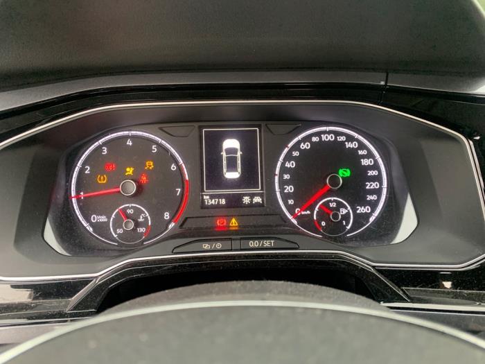 Volkswagen Polo VI 1.0 TSI 12V Sloopvoertuig (2017, Zwart)
