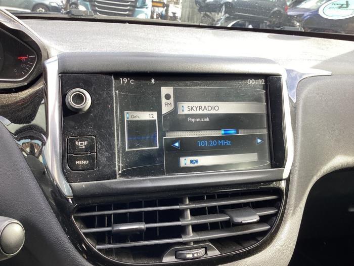 Peugeot 208 I 1.2 Vti 12V PureTech 82 Sloopvoertuig (2014, Zwart)