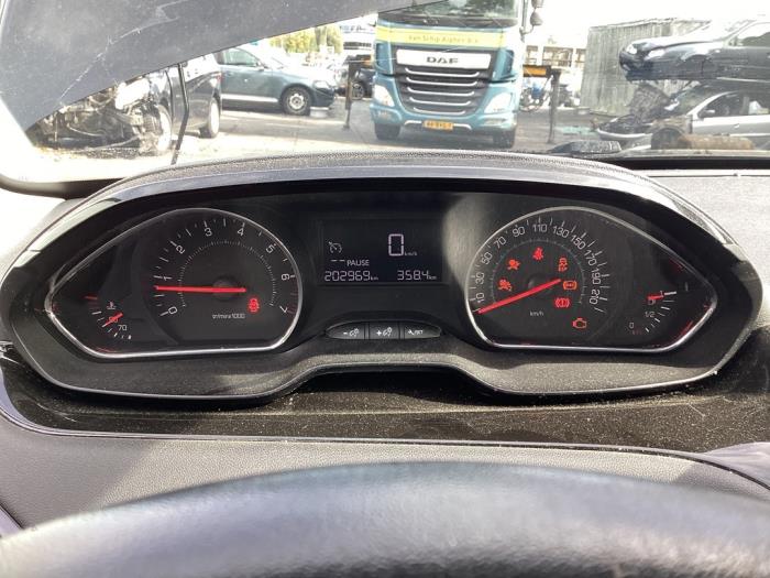 Peugeot 208 I 1.2 Vti 12V PureTech 82 Sloopvoertuig (2014, Zwart)