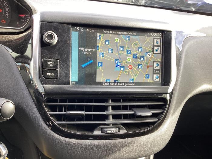 Peugeot 208 I 1.2 Vti 12V PureTech 82 Sloopvoertuig (2014, Zwart)