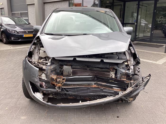 Kia Venga 1.4 CVVT 16V Sloopvoertuig (2011, Grijs)