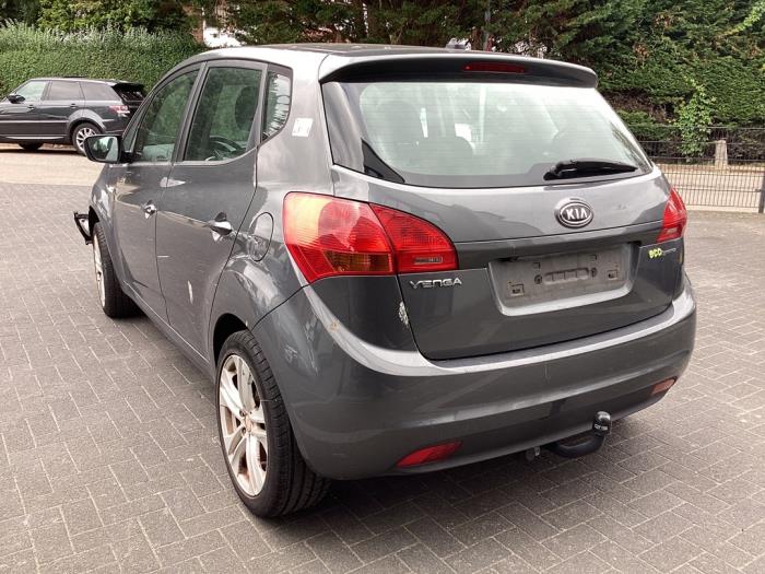 Kia Venga 1.4 CVVT 16V Sloopvoertuig (2011, Grijs)