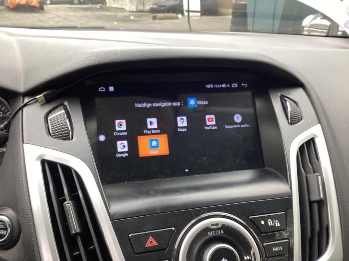 Ford Focus 3 Wagon 1.0 Ti-VCT EcoBoost 12V 125 Sloopvoertuig (2013, Grijs)