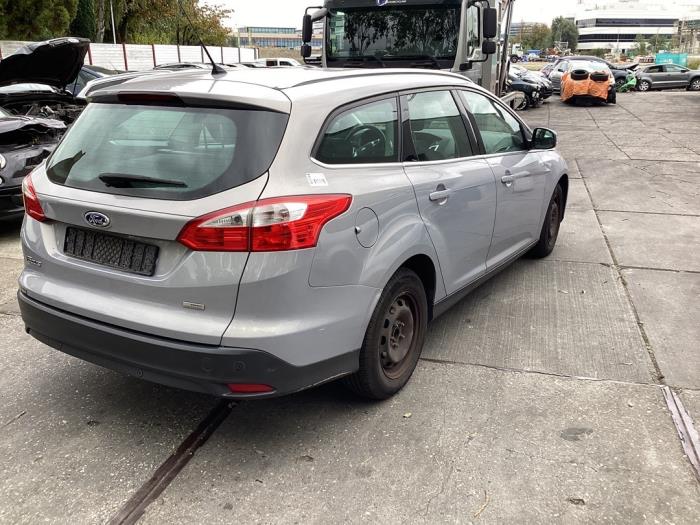 Ford Focus 3 Wagon 1.0 Ti-VCT EcoBoost 12V 125 Sloopvoertuig (2013, Grijs)