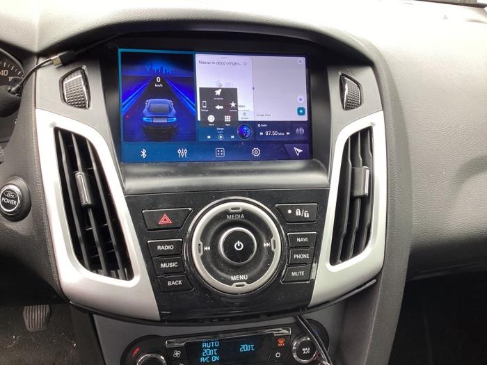 Ford Focus 3 Wagon 1.0 Ti-VCT EcoBoost 12V 125 Sloopvoertuig (2013, Grijs)