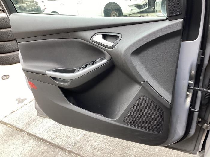 Ford Focus 3 Wagon 1.0 Ti-VCT EcoBoost 12V 125 Sloopvoertuig (2013, Grijs)