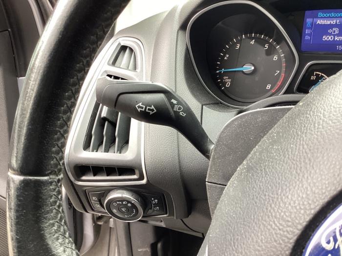 Ford Focus 3 Wagon 1.0 Ti-VCT EcoBoost 12V 125 Sloopvoertuig (2013, Grijs)