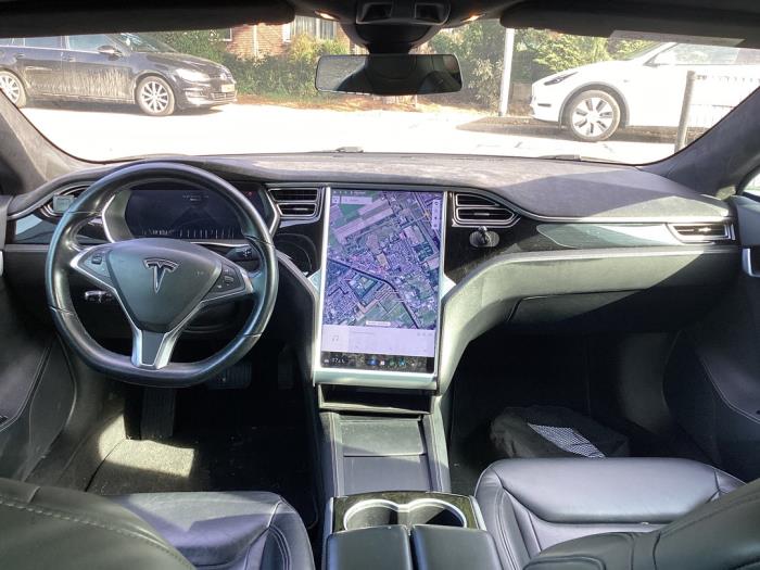 Tesla Model S 85D Schadevoertuig (2015, Grijs)