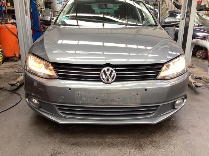 Volkswagen Jetta IV 1.2 TSI Sloopvoertuig (2011, Grijs)