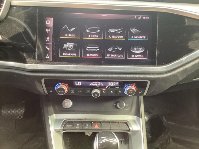 Audi Q3 1.5 35 TFSI 16V Sloopvoertuig (2019, Grijs)