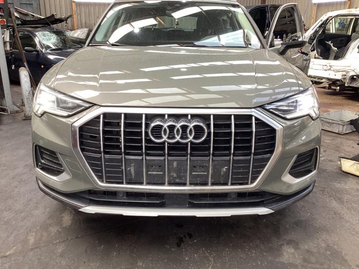 Audi Q3 1.5 35 TFSI 16V Sloopvoertuig (2019, Grijs)