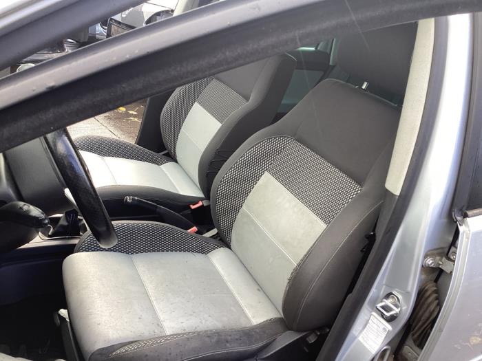 Volkswagen Polo IV 1.4 16V Sloopvoertuig (2009, Grijs)